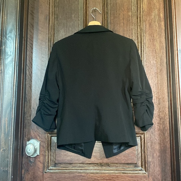 Laundry by Shelli Segal Blazer! - Picture 2 of 4